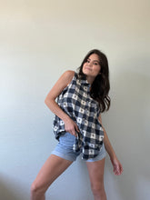 Load image into Gallery viewer, Vintage Sleeveless Floral Blouse