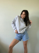 Load image into Gallery viewer, Vintage Graphic Pullover