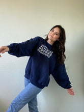 Load image into Gallery viewer, Vintage Winter Scene Pullover