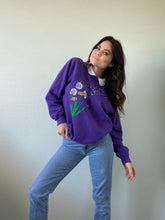 Load image into Gallery viewer, Vintage Graphic Pullover
