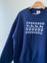 Load image into Gallery viewer, Vintage Winter Scene Pullover