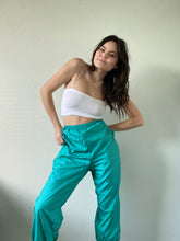 Load image into Gallery viewer, Waist 30 Vintage Parachute Pants