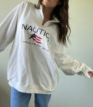 Load image into Gallery viewer, Graphic Nautica Pullover