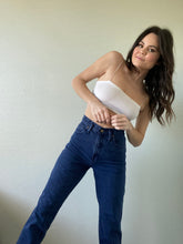 Load image into Gallery viewer, Waist 25 Vintage High Waisted Jeans
