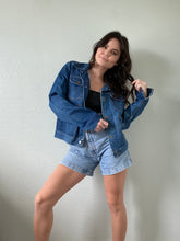 Load image into Gallery viewer, Vintage Wrangler Denim Jacket