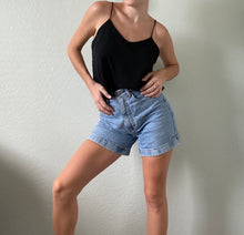 Load image into Gallery viewer, Vintage Flowy Top