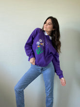 Load image into Gallery viewer, Vintage Graphic Pullover