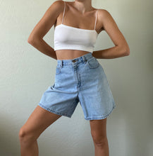 Load image into Gallery viewer, Waist 32 Vintage High Waisted Shorts