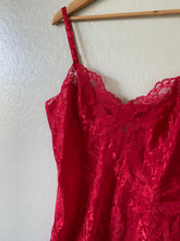 Load image into Gallery viewer, Vintage Victoria's Secret Slip