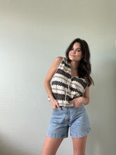 Load image into Gallery viewer, Vintage Patterned Vest Sweater