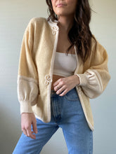 Load image into Gallery viewer, Vintage Neutral Sweater Blouse