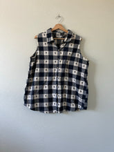 Load image into Gallery viewer, Vintage Sleeveless Floral Blouse