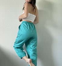 Load image into Gallery viewer, Waist 30 Vintage Parachute Pants
