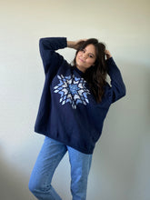 Load image into Gallery viewer, Vintage Snowflake Pullover