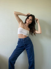 Load image into Gallery viewer, Waist 29 Vintage High Waisted Jeans