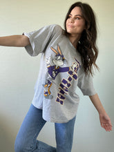Load image into Gallery viewer, Vintage Bugs Bunny Tee