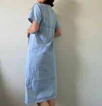 Load image into Gallery viewer, Vintage Midi Denim Dress