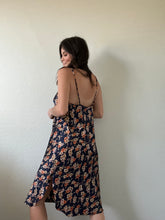 Load image into Gallery viewer, Vintage Floral Dress