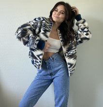 Load image into Gallery viewer, Vintage Faux Fur Aztec Coat