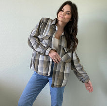 Load image into Gallery viewer, Vintage Button Down Shirt