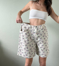 Load image into Gallery viewer, Waist 34 Vintage High Waisted Floral Shorts
