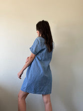 Load image into Gallery viewer, Vintage Short Sleeve Denim Dress

