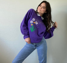 Load image into Gallery viewer, Vintage Graphic Pullover