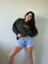 Load image into Gallery viewer, Vintage Ocean City Pullover