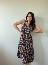 Load image into Gallery viewer, Vintage Floral Dress