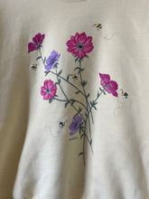 Load image into Gallery viewer, Vintage Graphic Pullover