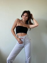 Load image into Gallery viewer, Waist 24 Vintage High Waisted Jeans