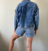 Load image into Gallery viewer, Vintage GUESS Jean Jacket