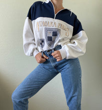 Load image into Gallery viewer, Vintage Niagara Falls Souvenir Pullover