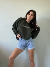 Load image into Gallery viewer, Vintage Ocean City Pullover