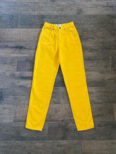 Load image into Gallery viewer, Waist 24 Vintage High Waisted Palmettos Jeans