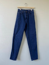 Load image into Gallery viewer, Waist 25 Vintage High Waisted Jeans