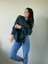 Load image into Gallery viewer, Vintage Basic Long Sleeve Shirt