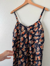 Load image into Gallery viewer, Vintage Floral Dress