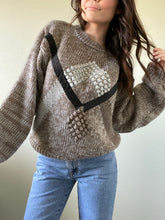 Load image into Gallery viewer, Vintage Pullover Sweater