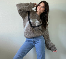 Load image into Gallery viewer, Vintage Pullover Sweater