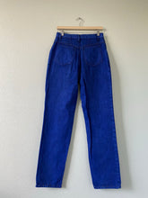 Load image into Gallery viewer, Waist 28 Vintage High Waisted Jeans