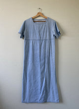 Load image into Gallery viewer, Vintage Midi Denim Dress