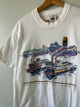 Load image into Gallery viewer, Vintage Cincinnati Graphic Tee