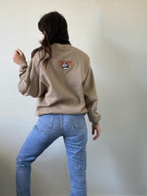Load image into Gallery viewer, Vintage Graphic Pullover