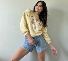 Load image into Gallery viewer, Vintage Graphic Pullover