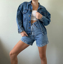 Load image into Gallery viewer, Vintage GUESS Jean Jacket