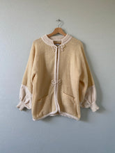 Load image into Gallery viewer, Vintage Neutral Sweater Blouse
