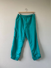 Load image into Gallery viewer, Waist 30 Vintage Parachute Pants
