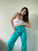 Load image into Gallery viewer, Waist 30 Vintage Parachute Pants