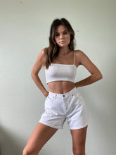 Load image into Gallery viewer, Waist 32 Tommy Hilfiger Shorts